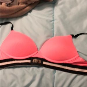 Wireless pink push-up bra